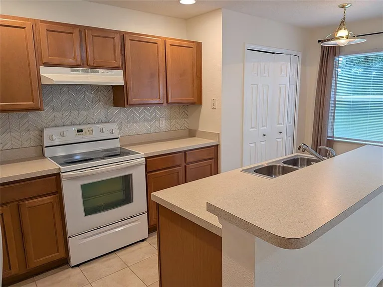 4522 Winding River Way — Photo 9