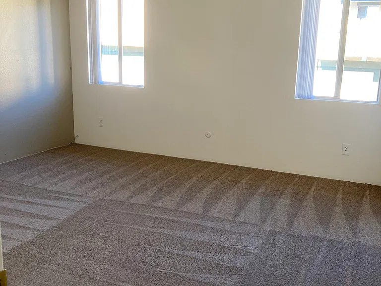 1052 Vale Terrace Dr — Photo 14