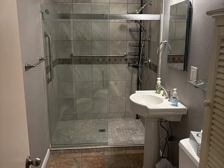 210 Curve Dr — Photo 11