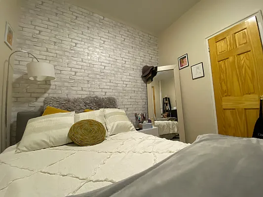 Rented by Compass | media 9