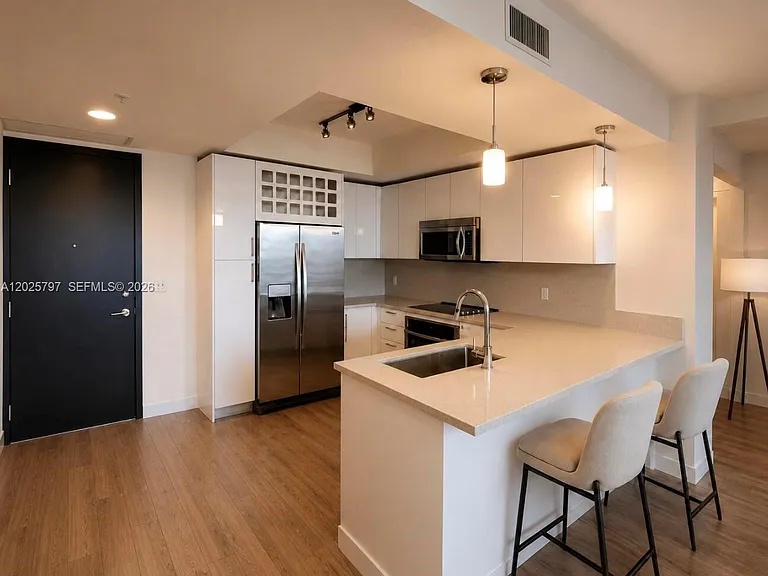999 SW 1st Ave #1211 — Photo 4