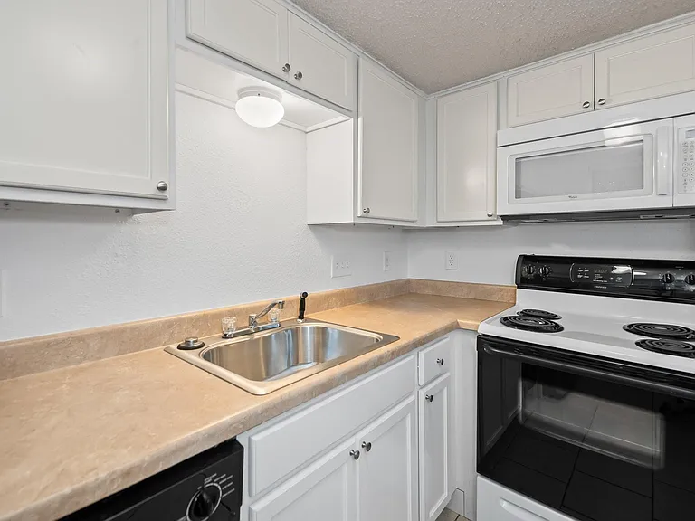 2500 Burleson Rd #709 — Photo 10