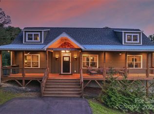 115 Cascade Ridge Rd, Fairview, NC 28730