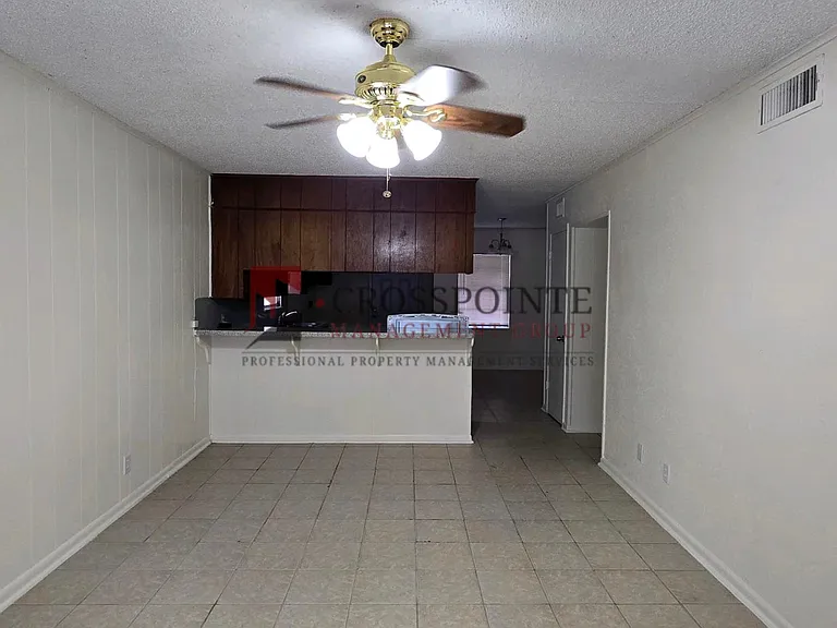 Ruby Ln 210 — Photo 3