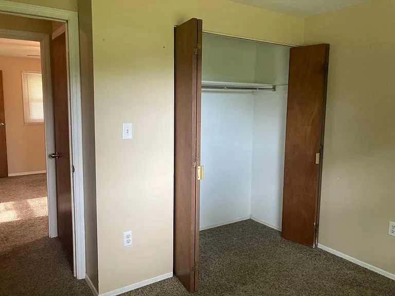 144 McCraw Dr — Photo 23