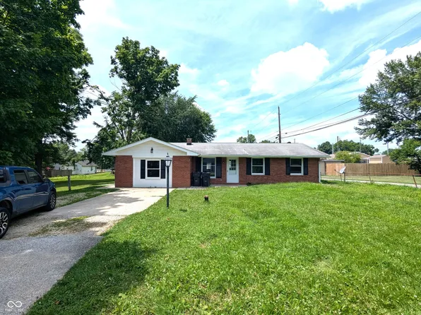 6733 S Cross St, Pendleton, IN 46064