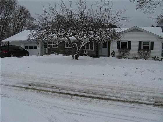 1st image of 1 Leland St