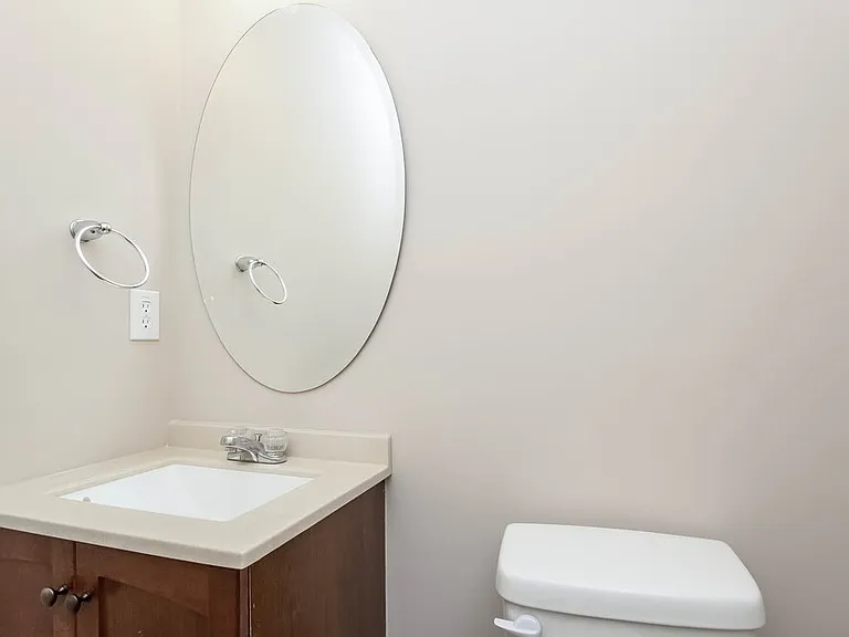 537 Pringle Dr — Photo 14