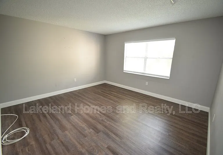 1005 S New York Ave #4 — Photo 4