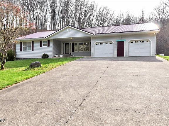 2nd image of 1296 Mountain View Rd