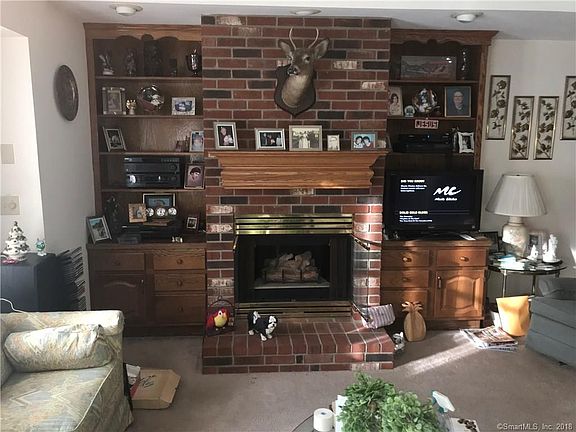 3rd image of 900 Silver Ln Unit 6