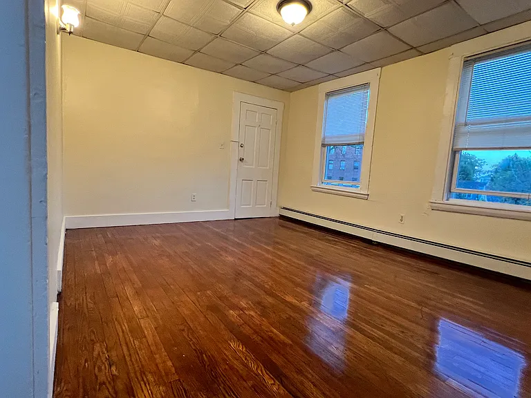 138 Hampshire St #3 — Photo 14