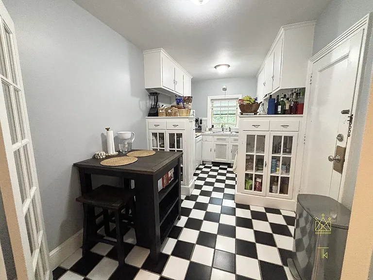 312 Washington St #1-6 — Photo 8