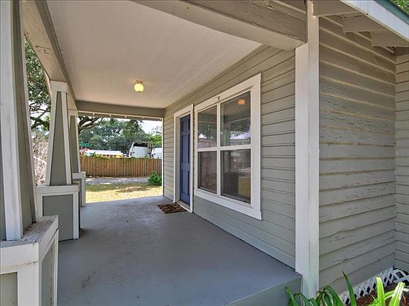 5th image of 7107 N Arden Ave
