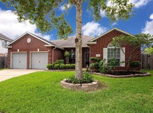 16906 Sandy Reef Ct, Friendswood, TX 77546