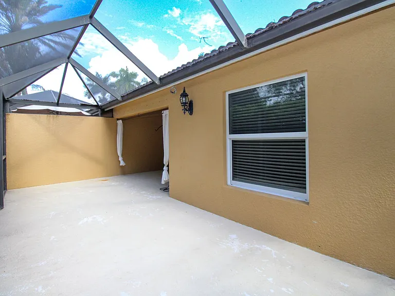 15077 Cortona Way — Photo 40