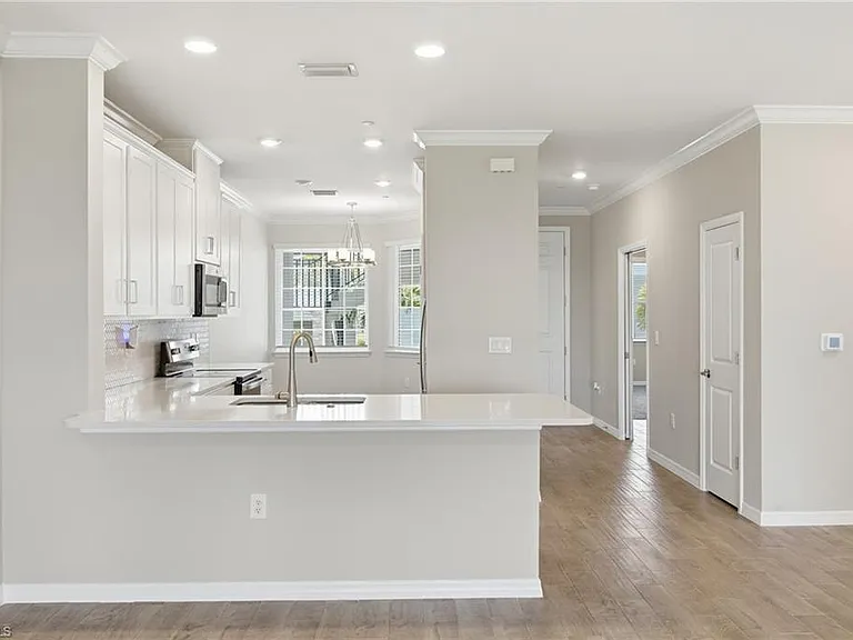 11841 Venetian Lagoon Dr — Photo 12