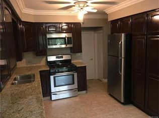 41510 Tamara St, Novi, MI 48375