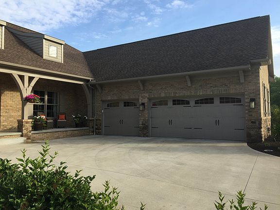 3-Car Garage
