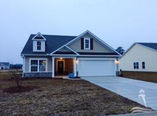 768 Pickering Dr, Calabash, NC 28467