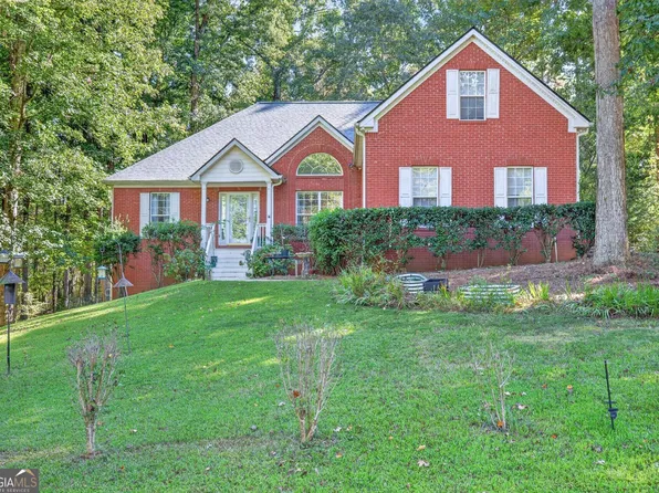 25 Lake Charles Ct, Covington, GA 30016