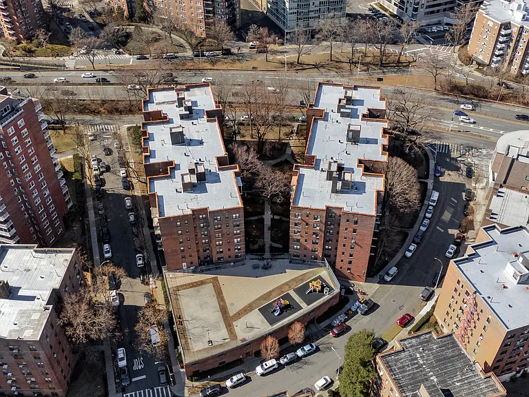 3616 Henry Hudson Pkwy #1FN — Photo 27
