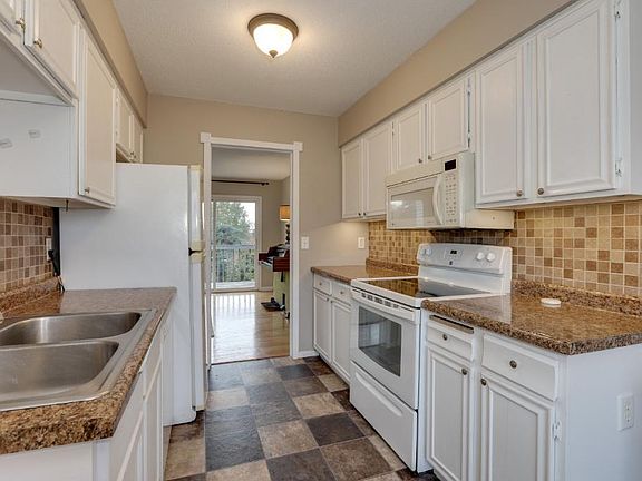 5th image of 7409 142nd Street Ct