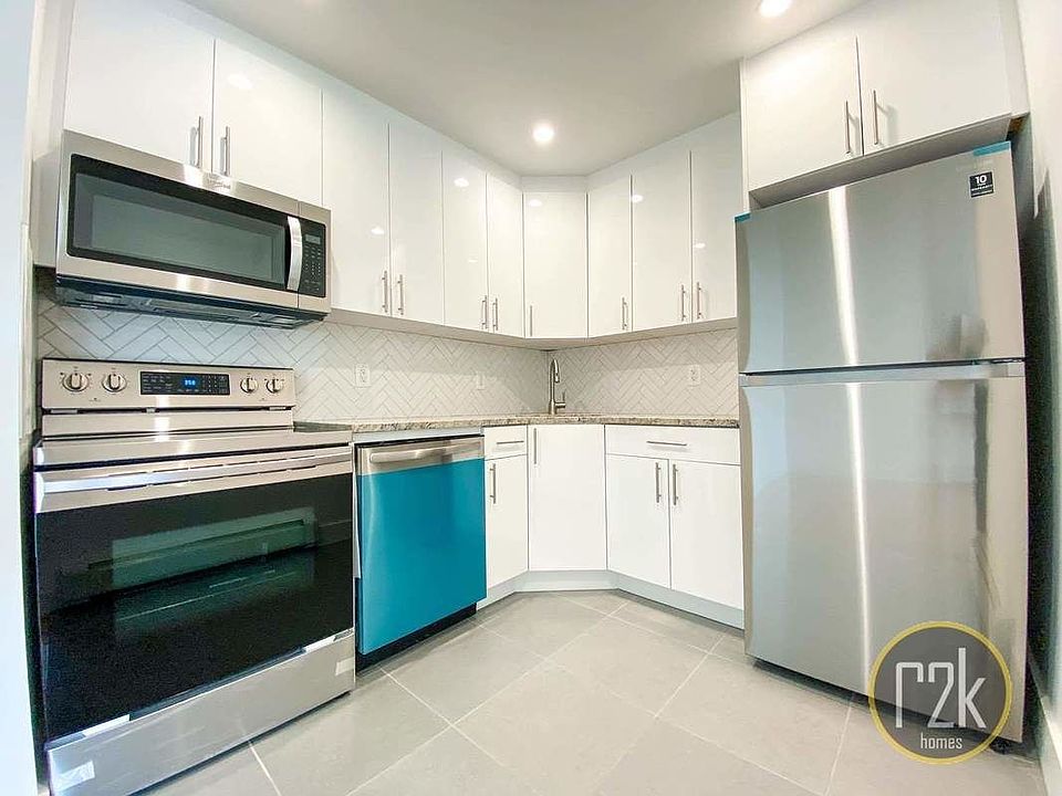 1st image of 25-90 Steinway St #3F