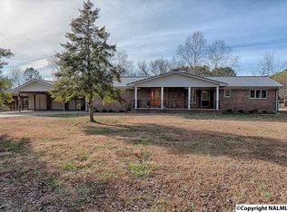 21721 Yarbrough Rd, Athens, AL 35613
