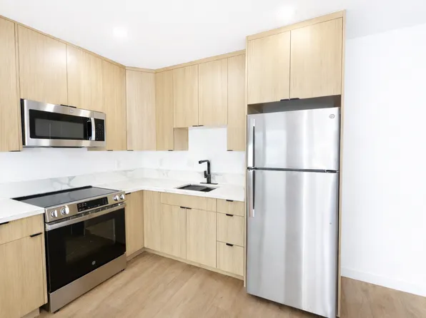 12527 Cranbrook Ave Unit 4, Hawthorne, CA 90250