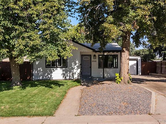 2nd image of 2220 S Knox Ct