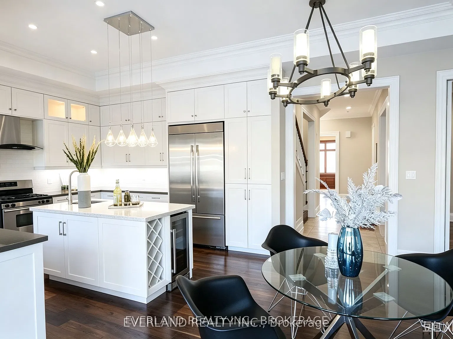 7 bed, $6,900 — Photo 4