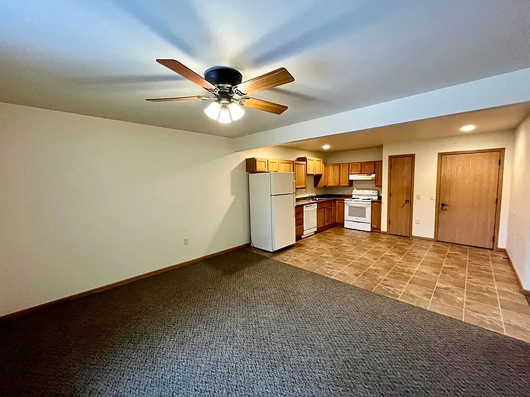 3104 Jelinek Ave — Photo 4