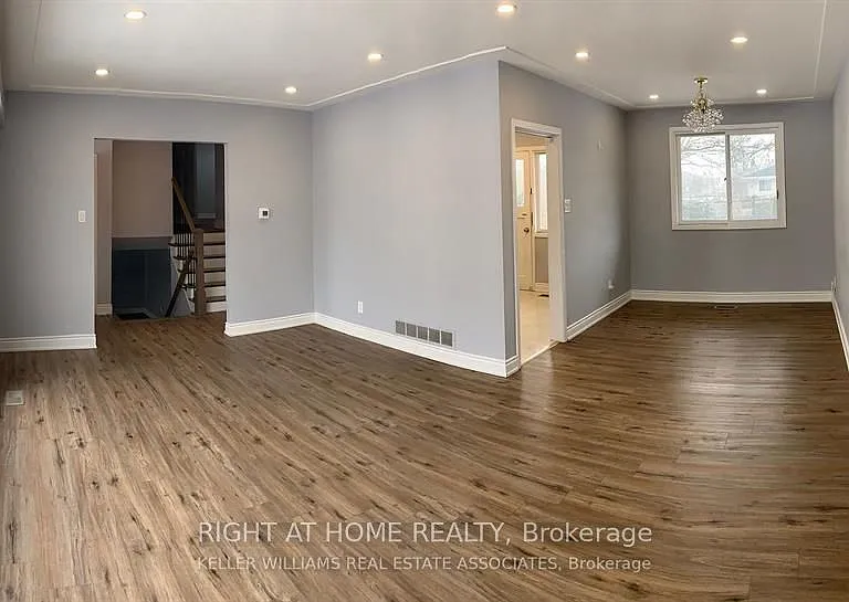 464 Sandlewood Rd — Photo 5