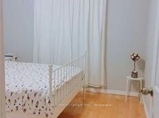 14 Prestwick Cres, Toronto, ON M2H 1M9
