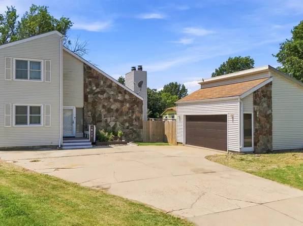 613 N Tanglewood Ct, Derby, KS 67037