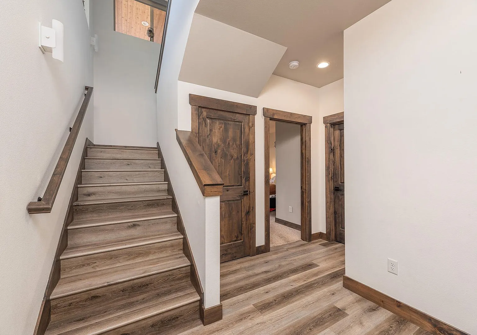 Pristine 2-bd/2-bath Townhome on Corner Lot in Sisters, OR! — Photo 3