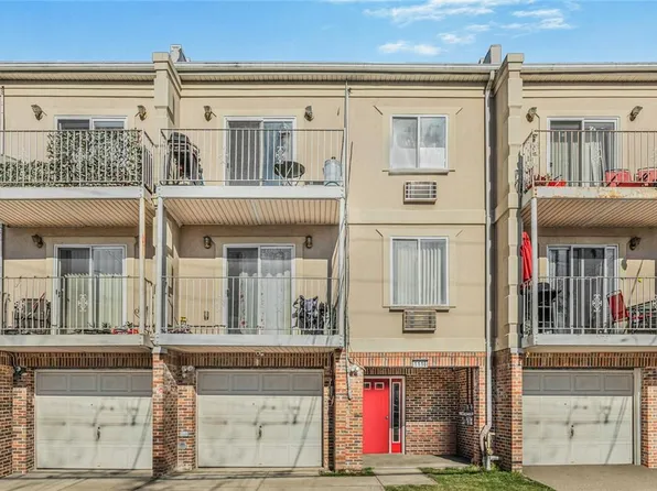 1116 Calhoun Avenue, Bronx, NY 10465