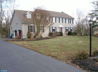 12 Georgian Cir, Newark, DE 19711
