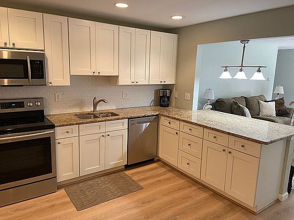 5th image of 11141 Coimbra Ln