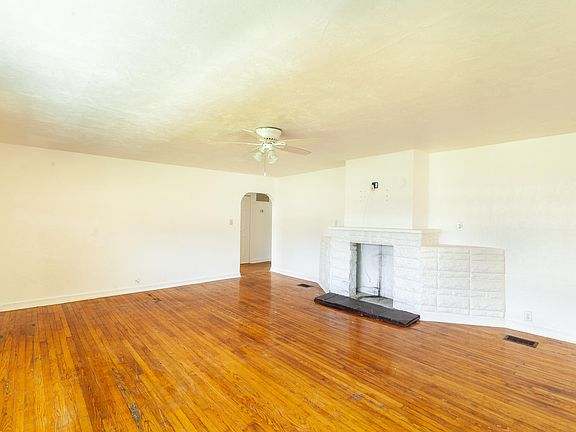 4th image of 510 Fremont Ave