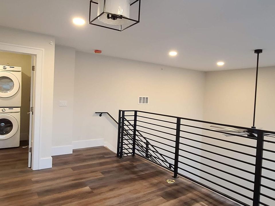 1 Bedroom Loft