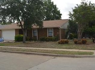 1341 Steinburg Ln, Fort Worth, TX 76134