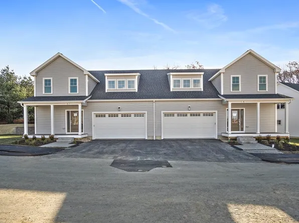 16 Salisbury Hill Blvd #82, Worcester, MA 01609