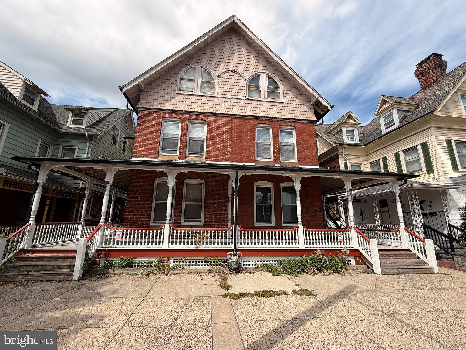 1 bed, 1.0 bath, 4264 sqft, $700 — Photo 1