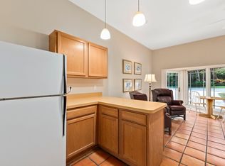 12 Oakwood Dr, Sewalls Pt, FL 34996