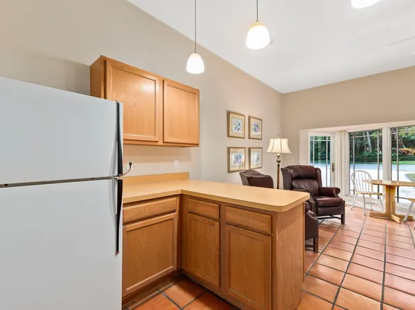 12 Oakwood Drive, Sewalls Point, FL 34996