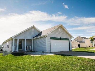 233 Autumn Oaks Dr, Troy, MO, 63379