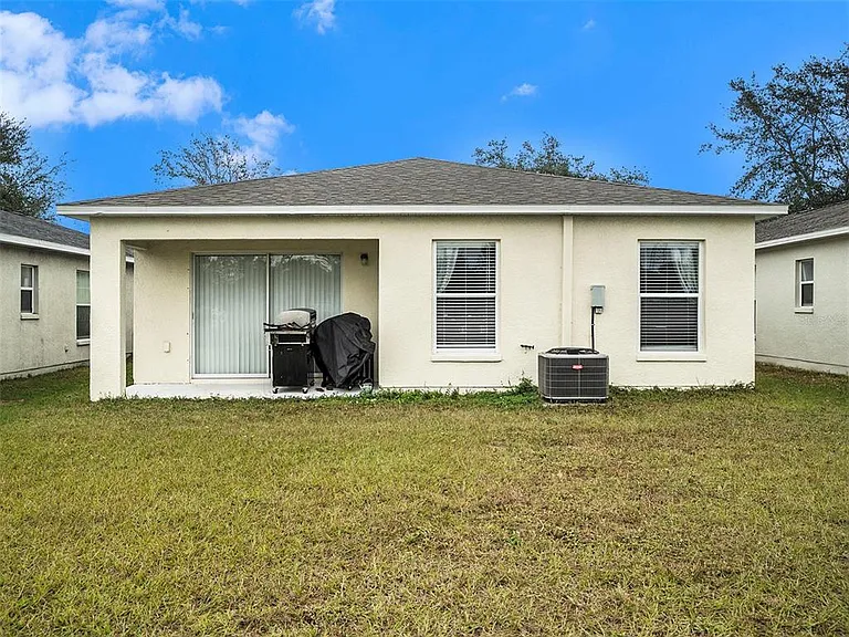 7833 Carriage Pointe Dr — Photo 25