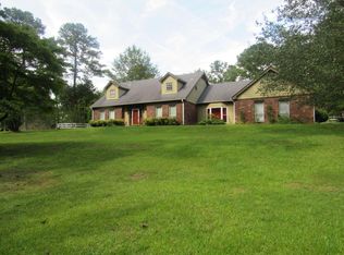 203 Rob Reviere Ln, Columbus, MS 39702